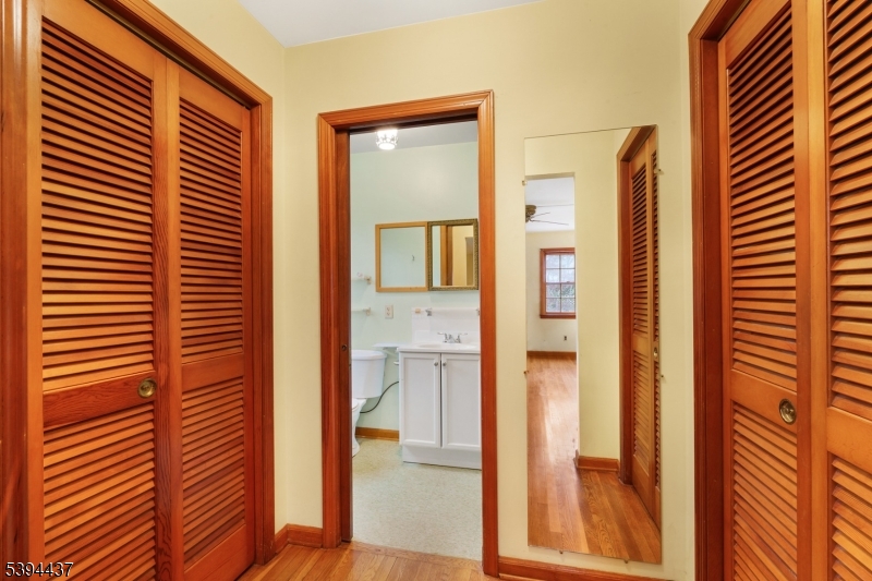 Bridgewater Twp., New Jersey 08836, United States, 5 Bedrooms Bedrooms, ,4 BathroomsBathrooms,Residential,Active,236297