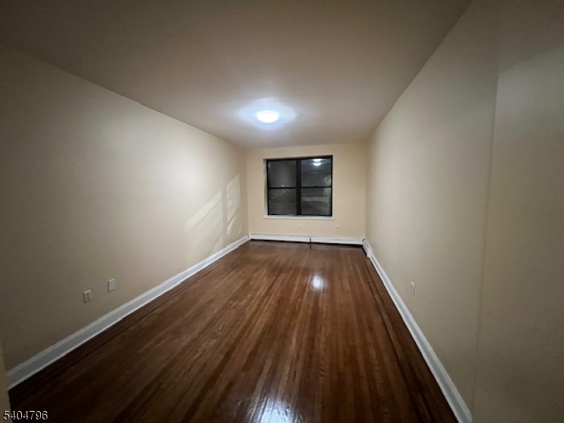 Parc West Condominium Assoc - Residential