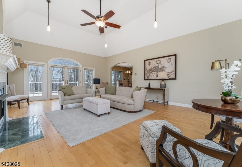 Rolling Hills - Residential