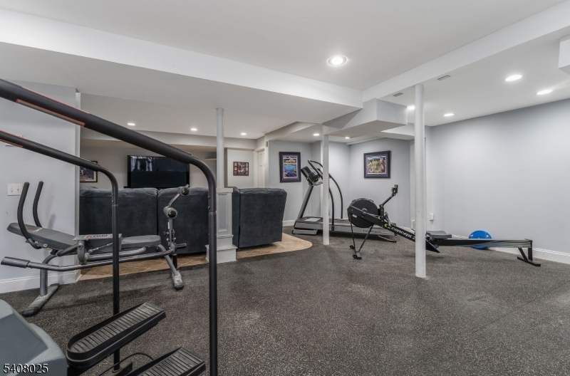 Rolling Hills - Residential