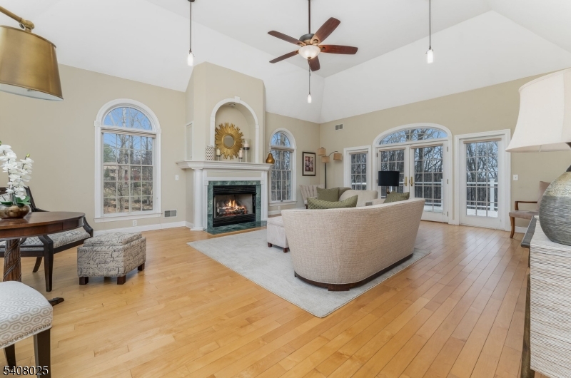 Rolling Hills - Residential