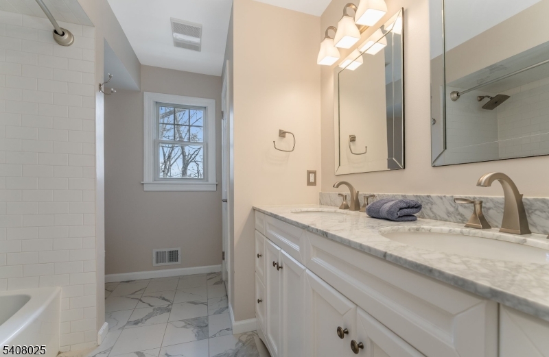 Rolling Hills - Residential