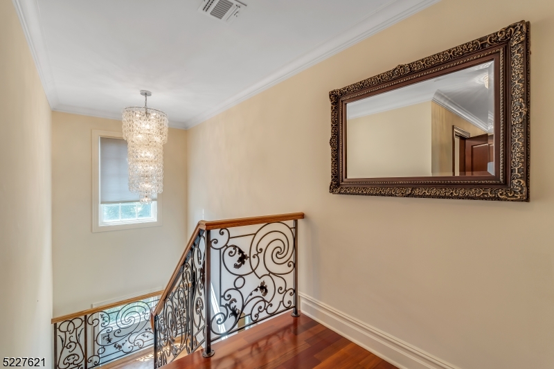 BEL-AIR-WOODS. - Residential