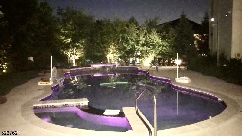 BEL-AIR-WOODS. - Residential