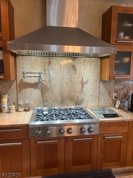 BEL-AIR-WOODS. - Residential