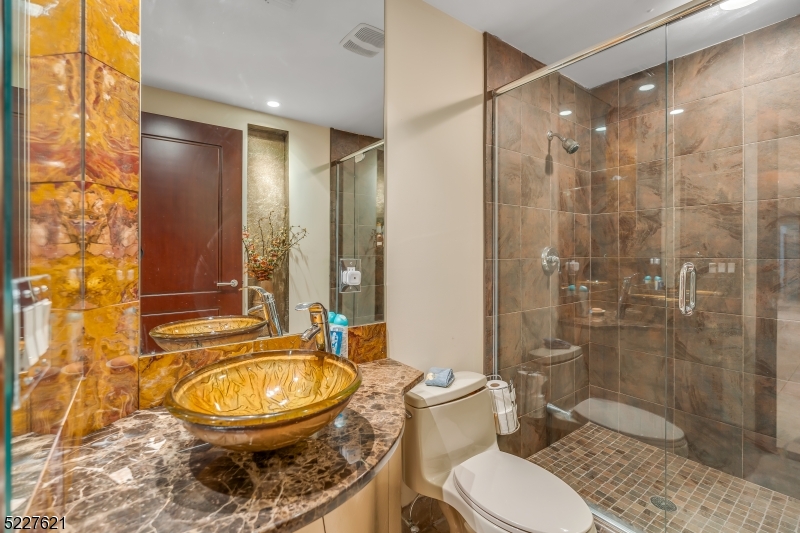 BEL-AIR-WOODS. - Residential