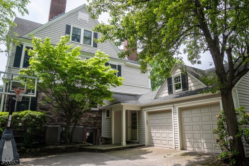 Old Short Hills - Residential