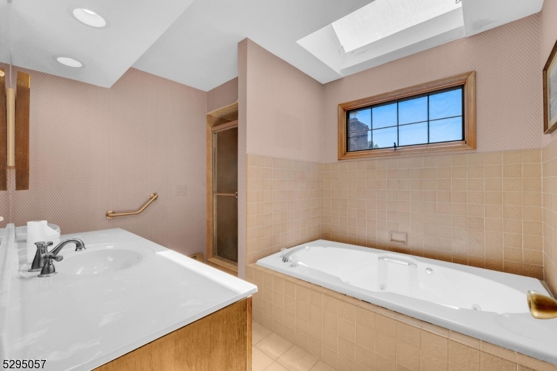 Schooleys Mtn - Residential