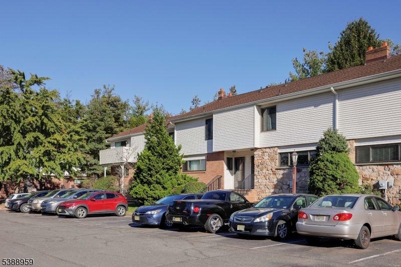 SOMERSET PARK - Residential