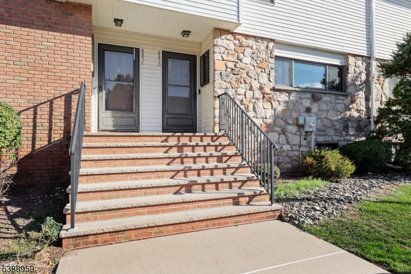 SOMERSET PARK - Residential