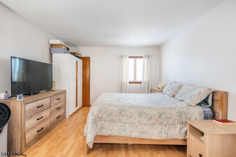 Albion - Residential Income