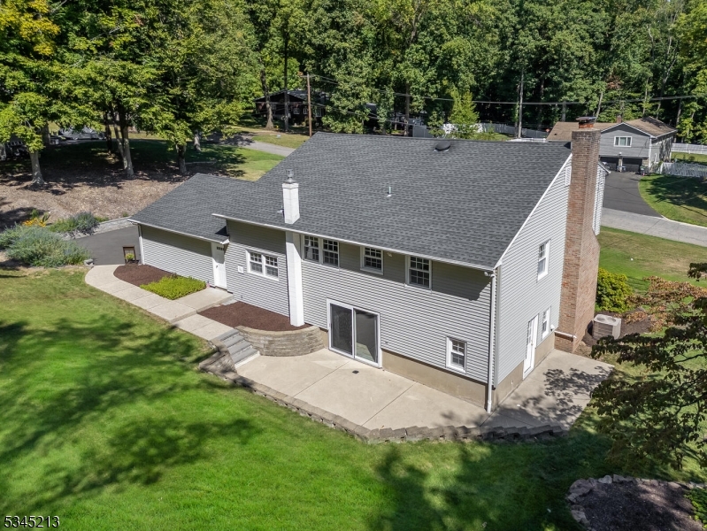 15 Fawn Dr