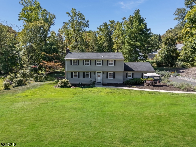 15 Fawn Dr