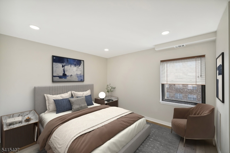 BOOTHWYN HOUSE - Residential