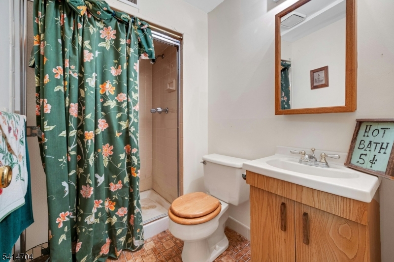 Lindsley Heights - Residential