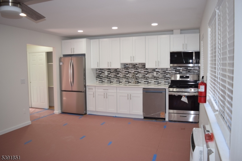 Manor II - Residential Lease