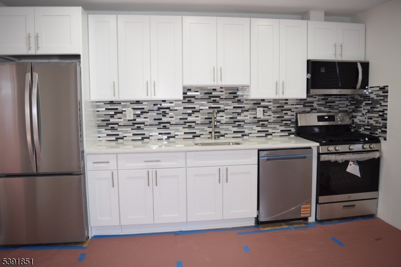 Manor II - Residential Lease