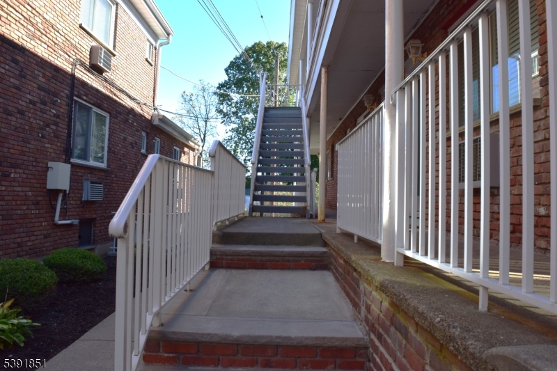 Manor II - Residential Lease