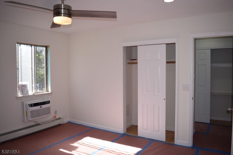 Manor II - Residential Lease