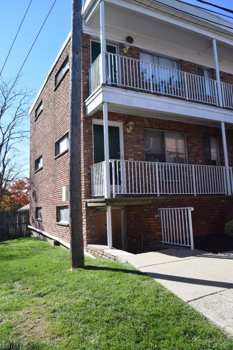 Manor II - Residential Lease