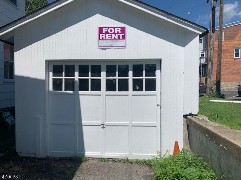 Photo 1 of 1 — 86 MAIN ST, Newton Town, NJ 07860