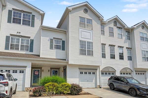 7 CAROLINE FOSTER CT, MORRISTOWN, NJ 07960 - Image 5b2be8b7381f2d43129e16127703daeb/762175351