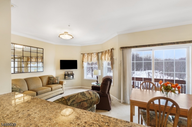 Mountain Ridge Tower - Residential