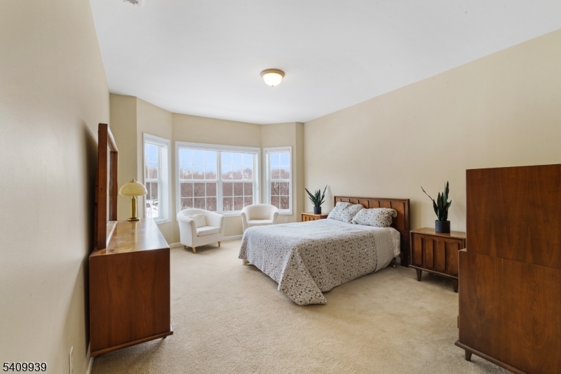 Mountain Ridge Tower - Residential