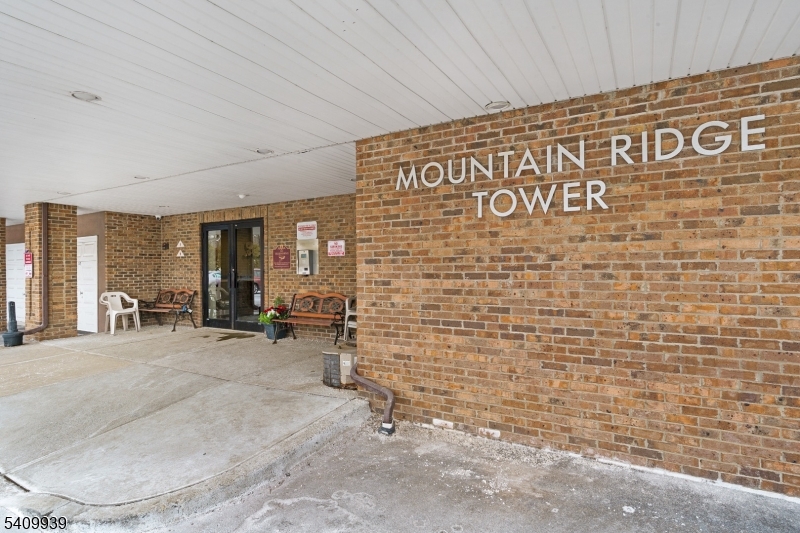 Mountain Ridge Tower - Residential