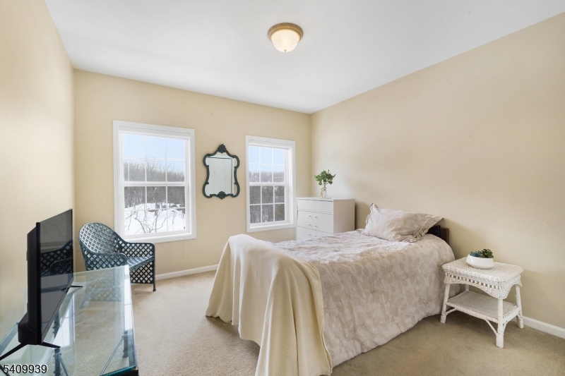 Mountain Ridge Tower - Residential