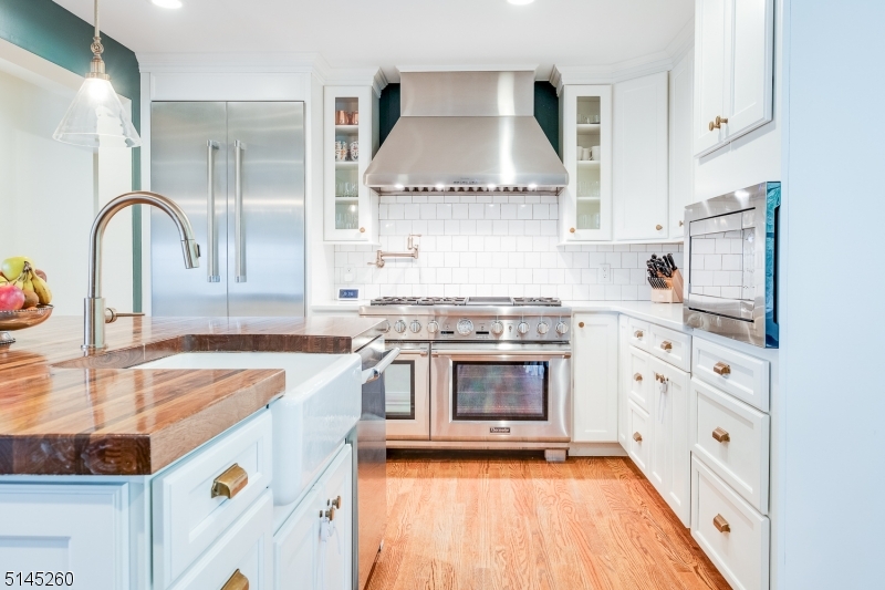 POTTERSVILLE - Residential