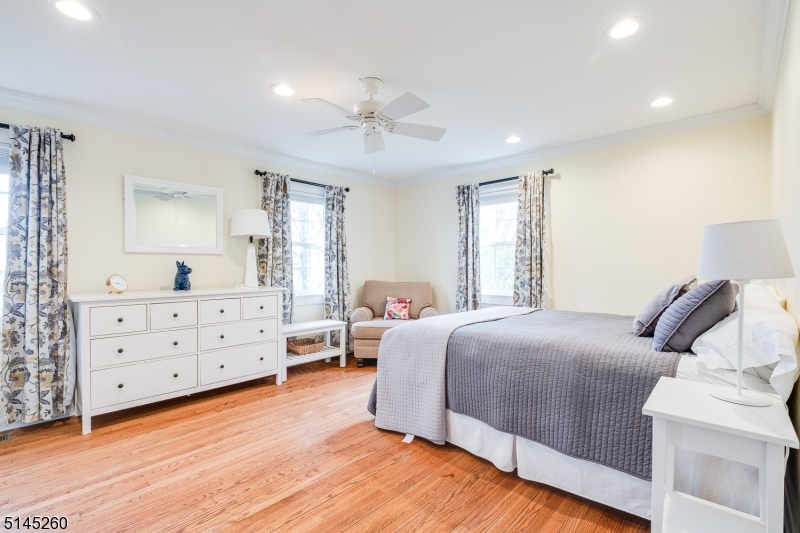 POTTERSVILLE - Residential