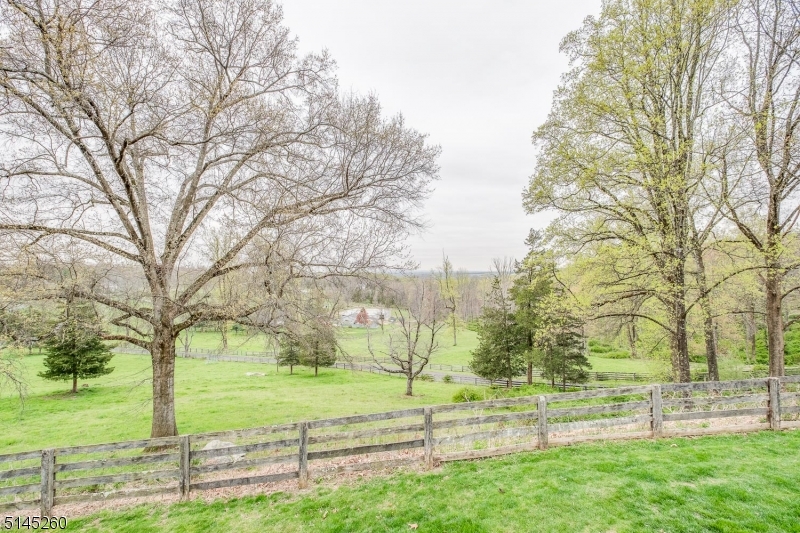 POTTERSVILLE - Residential