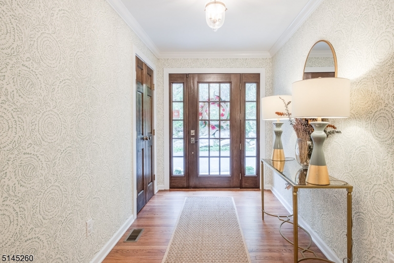 POTTERSVILLE - Residential