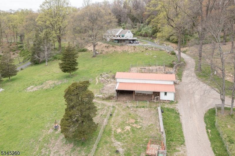 POTTERSVILLE - Residential