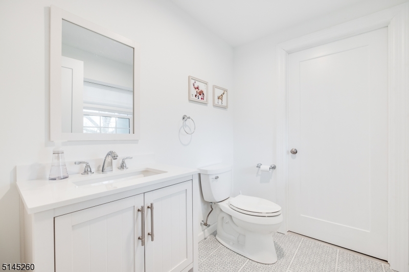 POTTERSVILLE - Residential