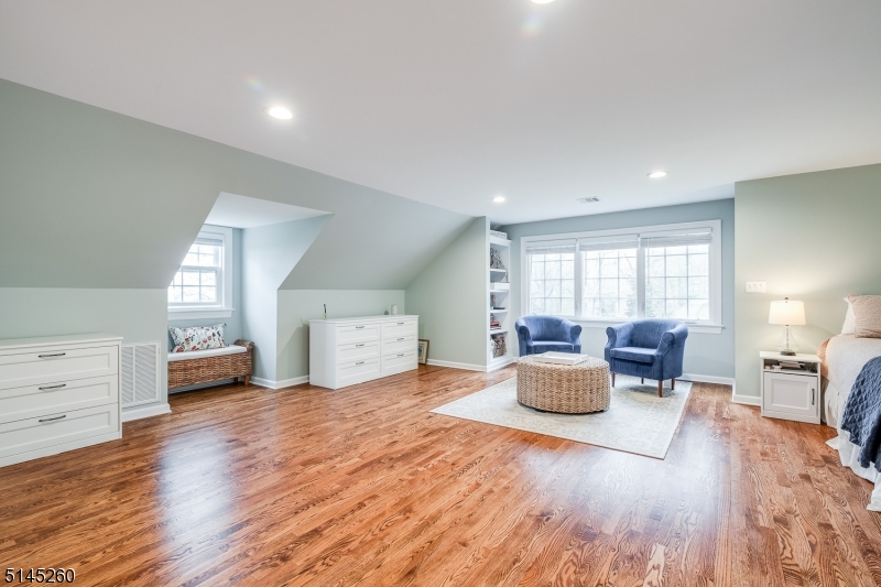 POTTERSVILLE - Residential