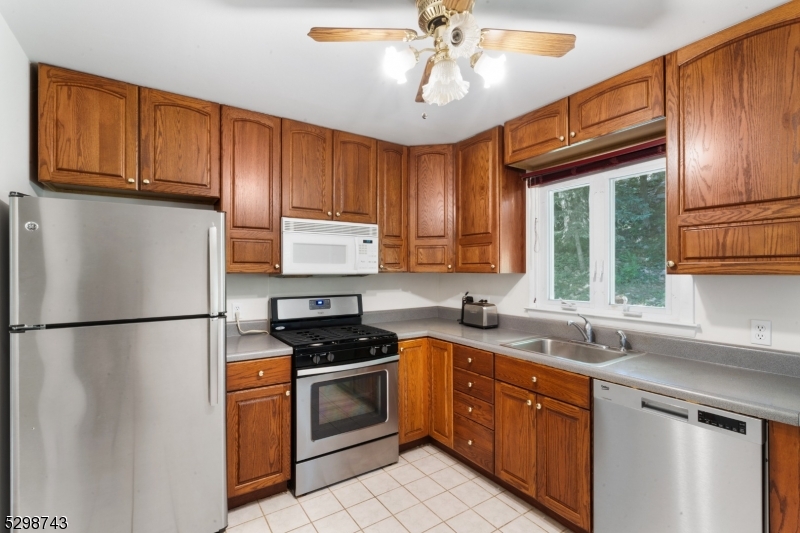 White Meadow Lake - Residential