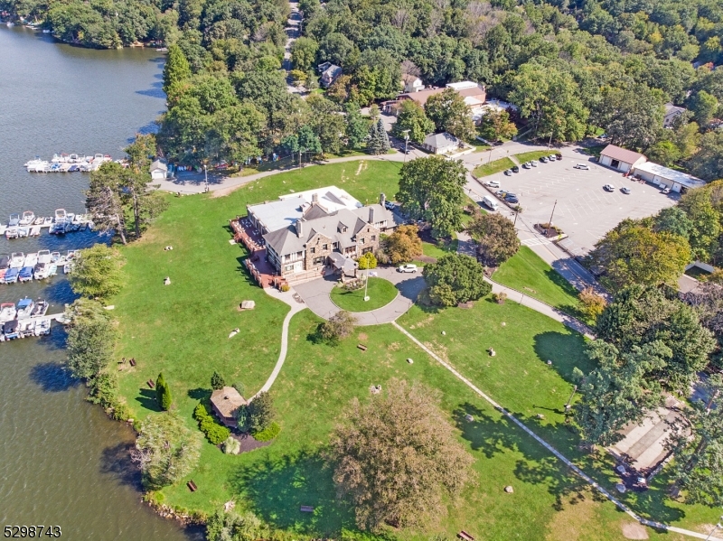 White Meadow Lake - Residential