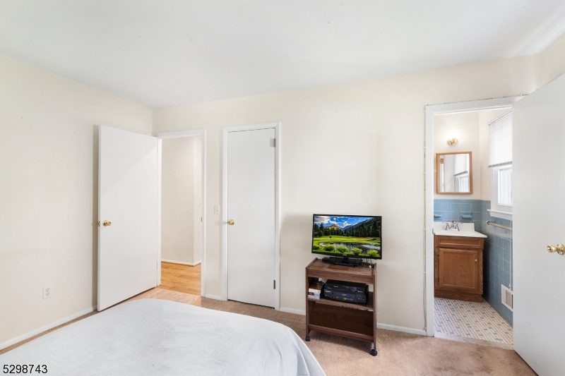 White Meadow Lake - Residential