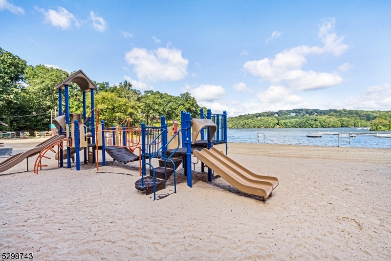 White Meadow Lake - Residential