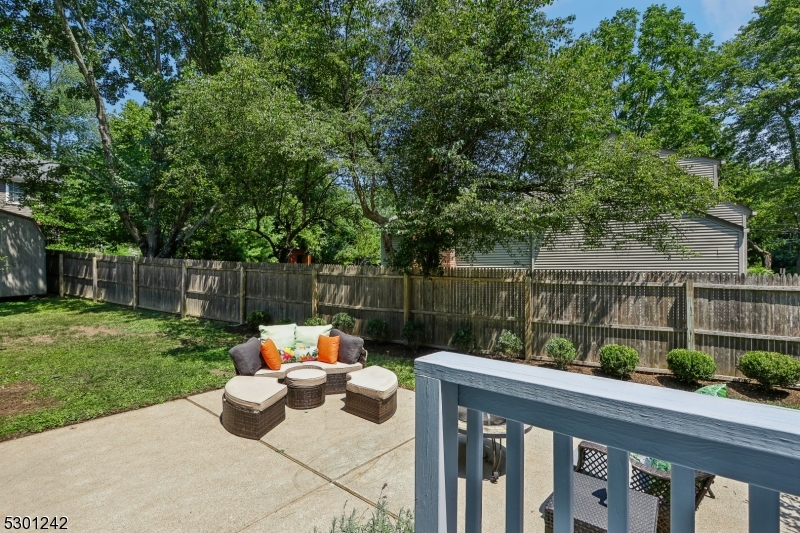 Knollwood - Residential