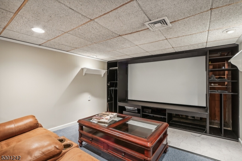 Knollwood - Residential