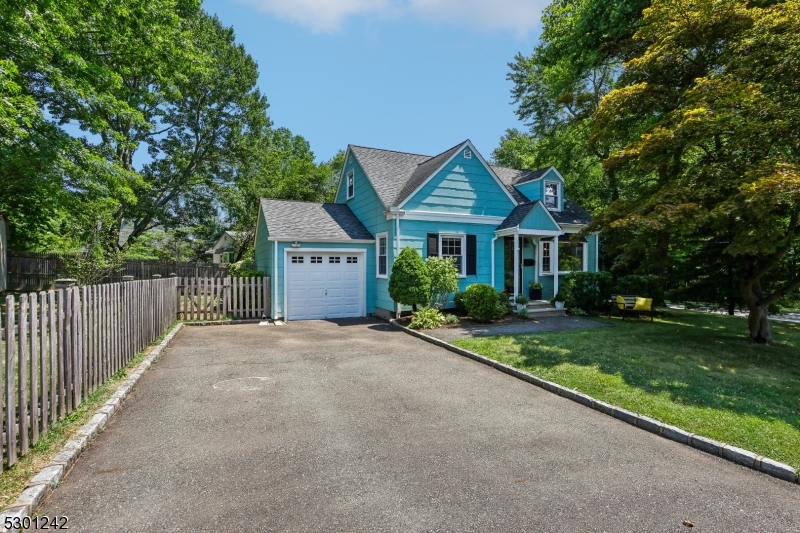 Knollwood - Residential