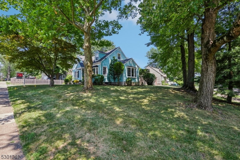 Knollwood - Residential