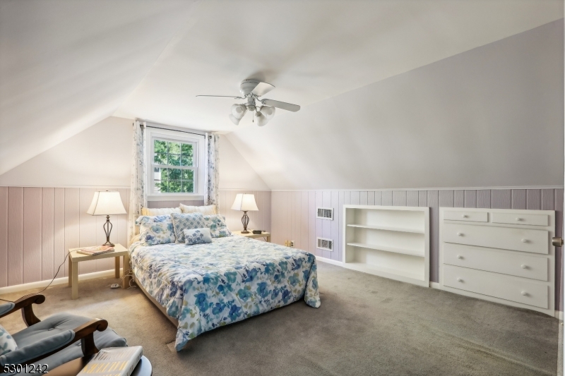 Knollwood - Residential