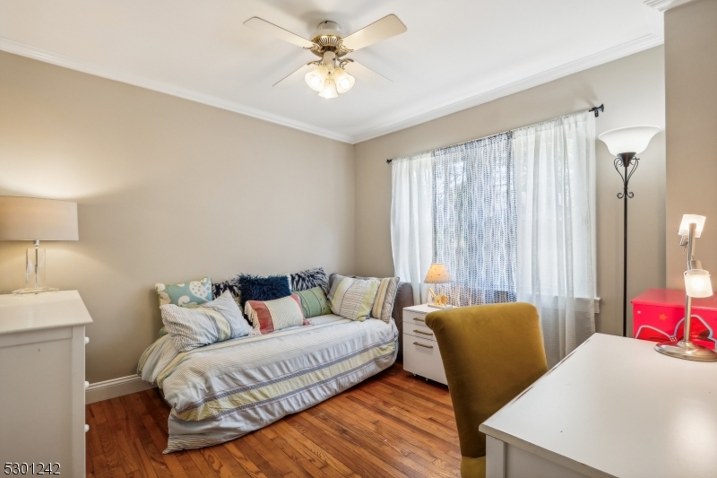 Knollwood - Residential