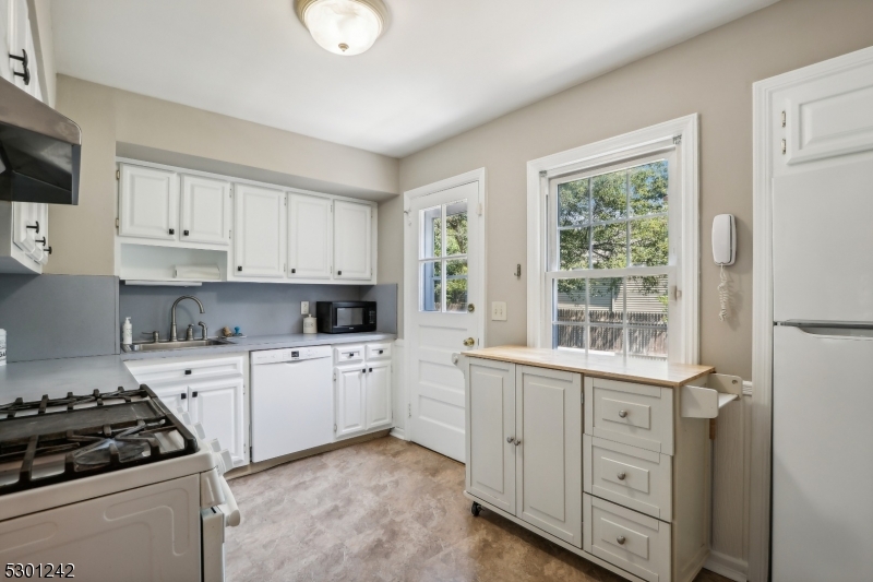 Knollwood - Residential