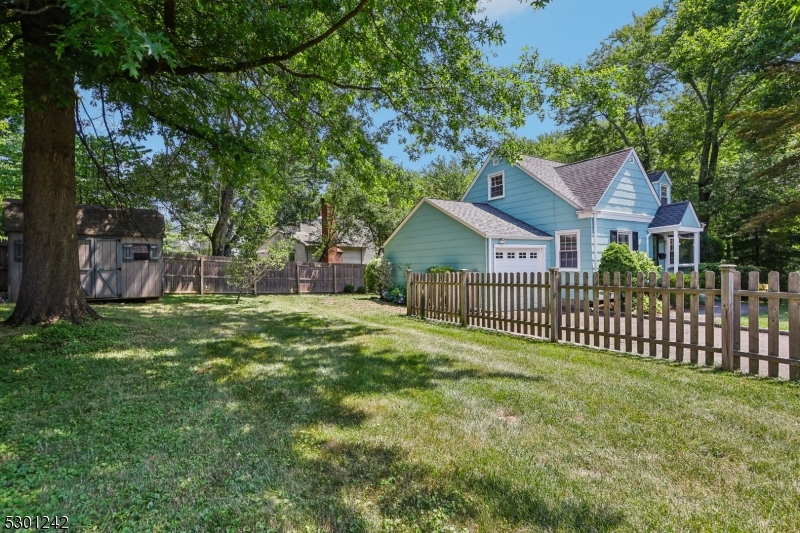 Knollwood - Residential