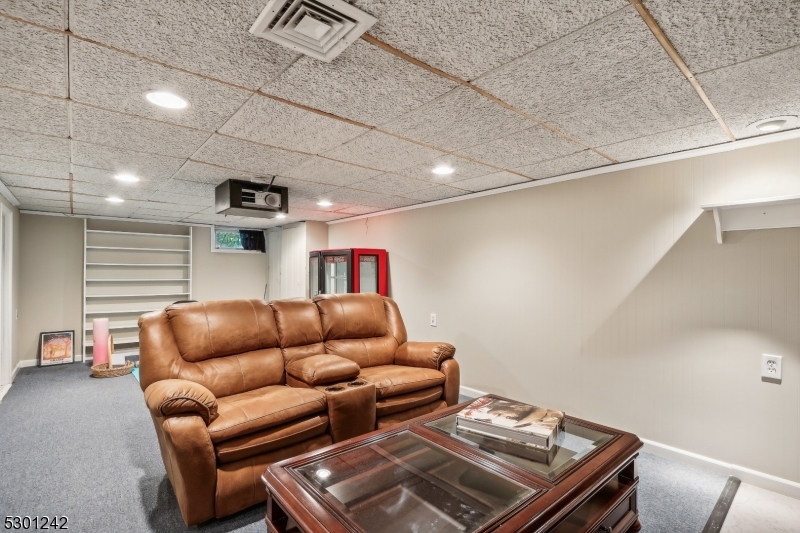 Knollwood - Residential